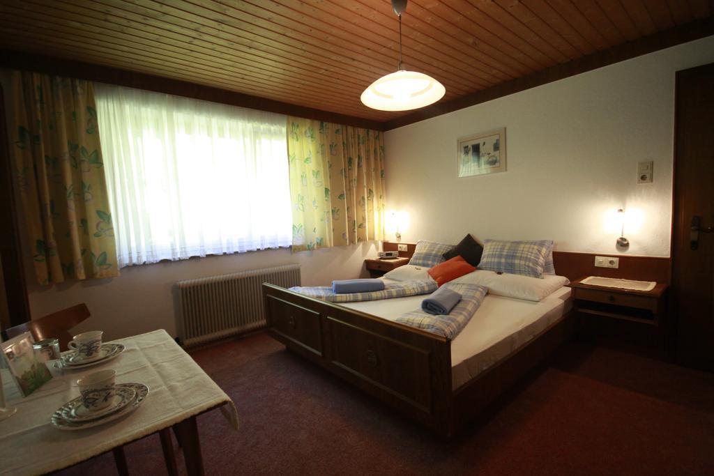 Privatzimmer Kammerlander Neukirchen am Großvenediger Zimmer foto